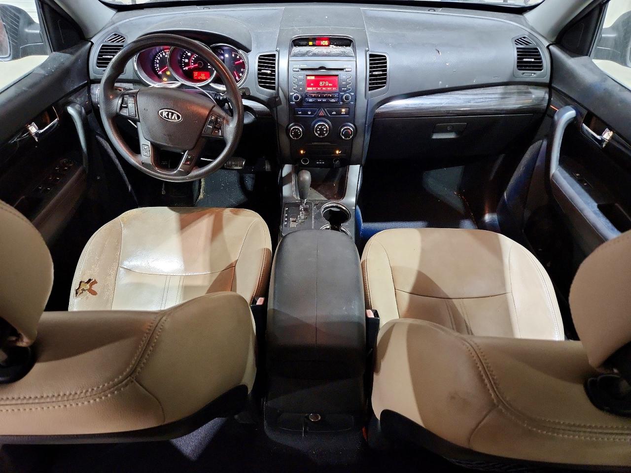 2011 KIA SORENTO BASE photo 22