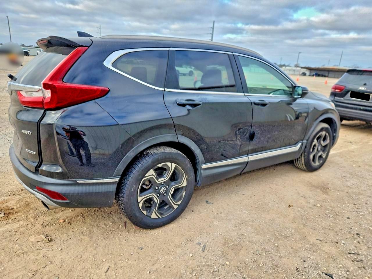 2017 HONDA CR-V TOURING photo 3