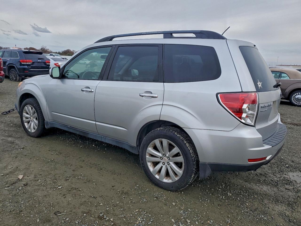 2011 SUBARU FORESTER 2.5X PREMIUM photo 2