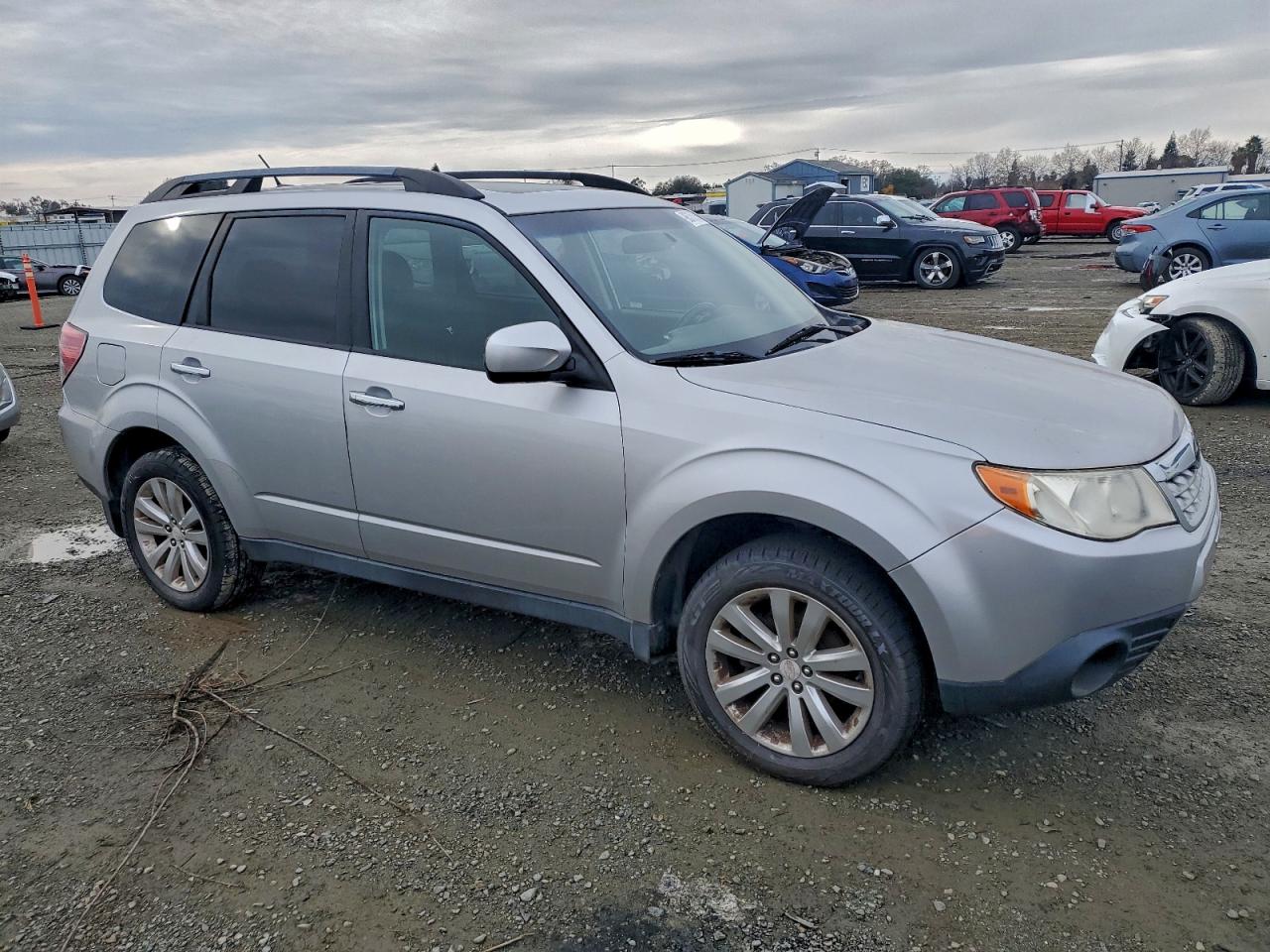 2011 SUBARU FORESTER 2.5X PREMIUM photo 4