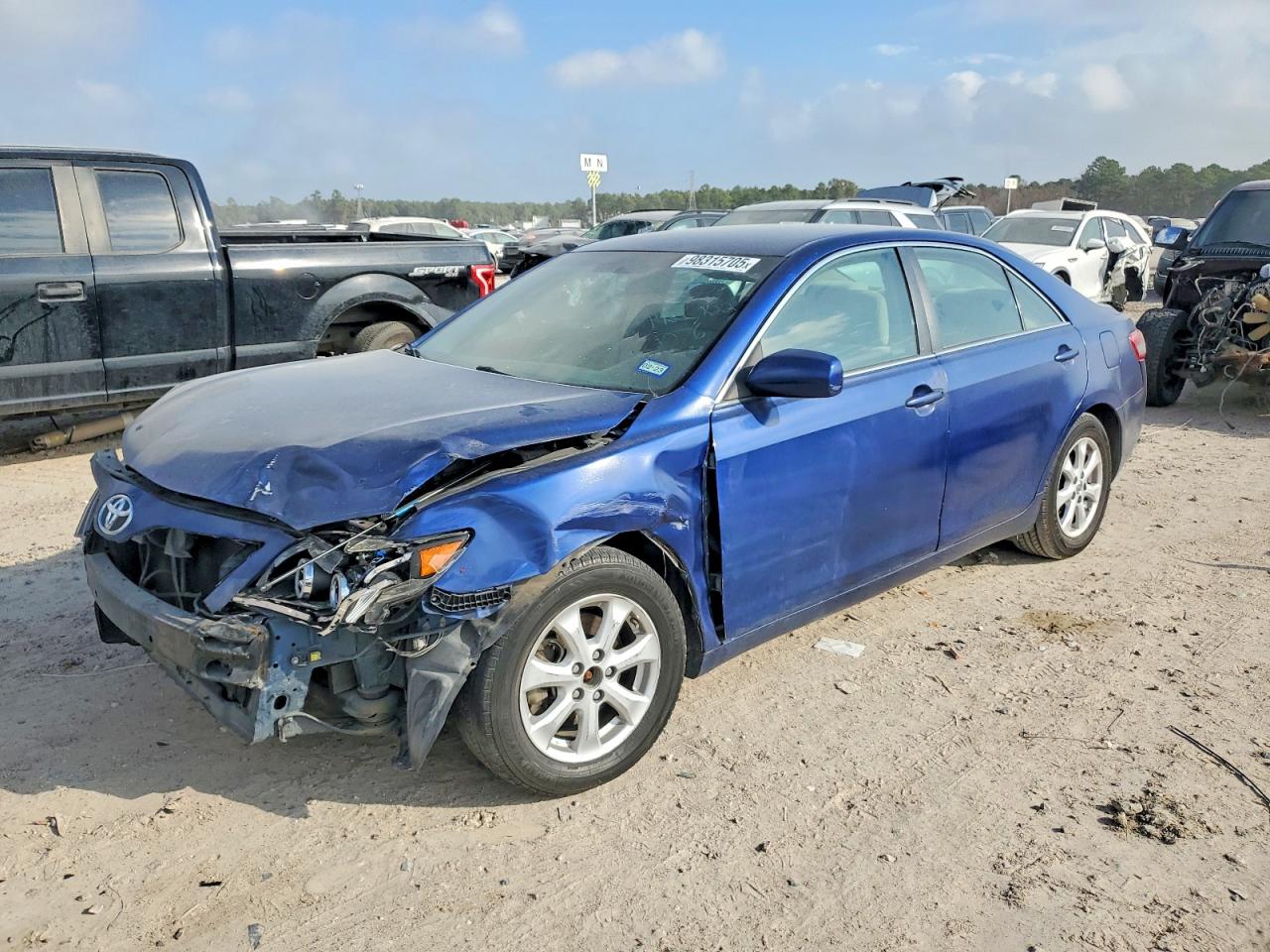 2011 TOYOTA CAMRY