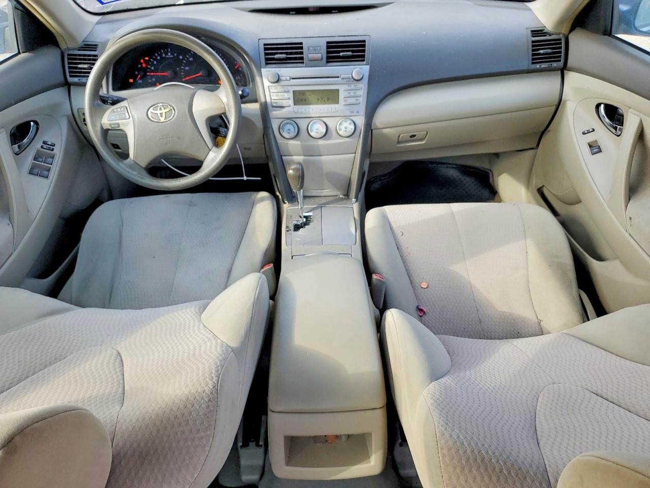 2011 TOYOTA CAMRY BASE photo 8