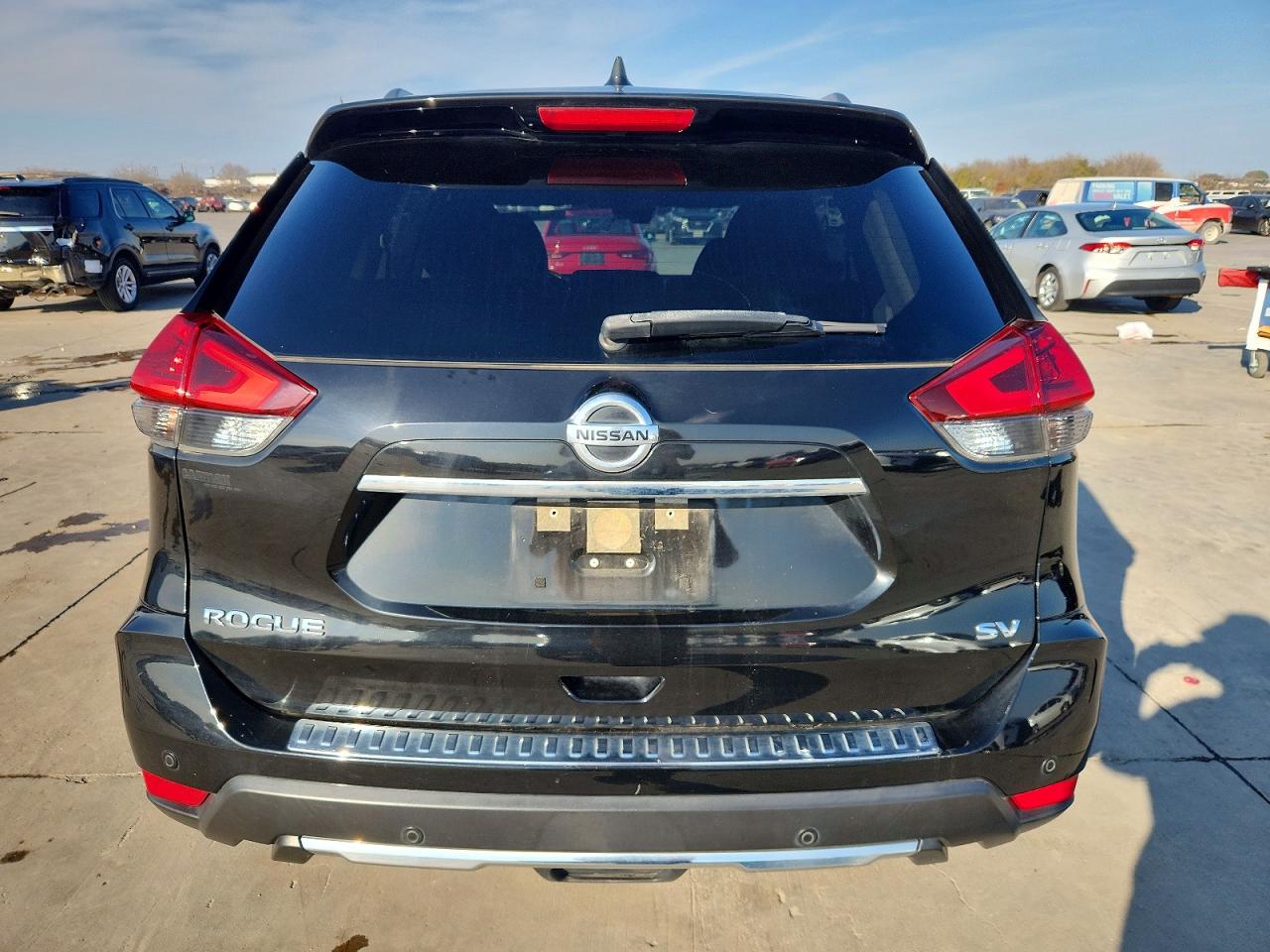 2020 NISSAN ROGUE SV photo 6