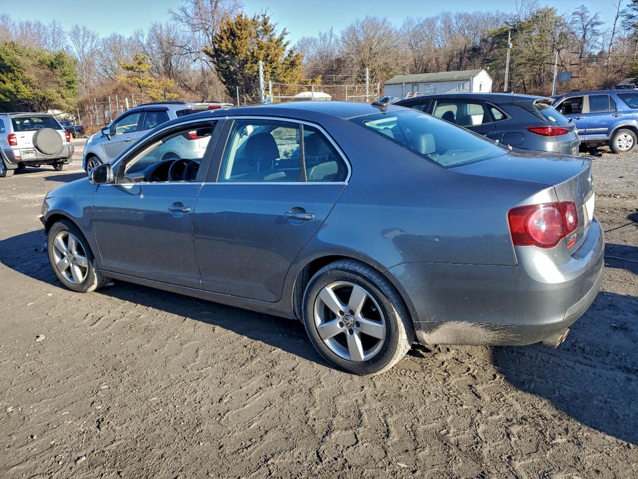2008 VOLKSWAGEN JETTA SE photo 2