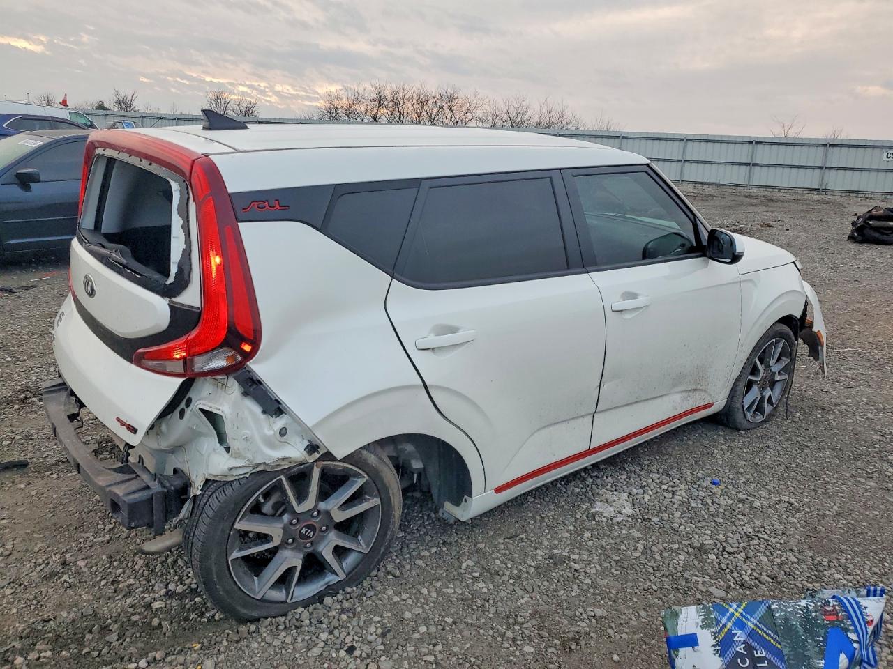 2020 KIA SOUL GT LINE photo 3