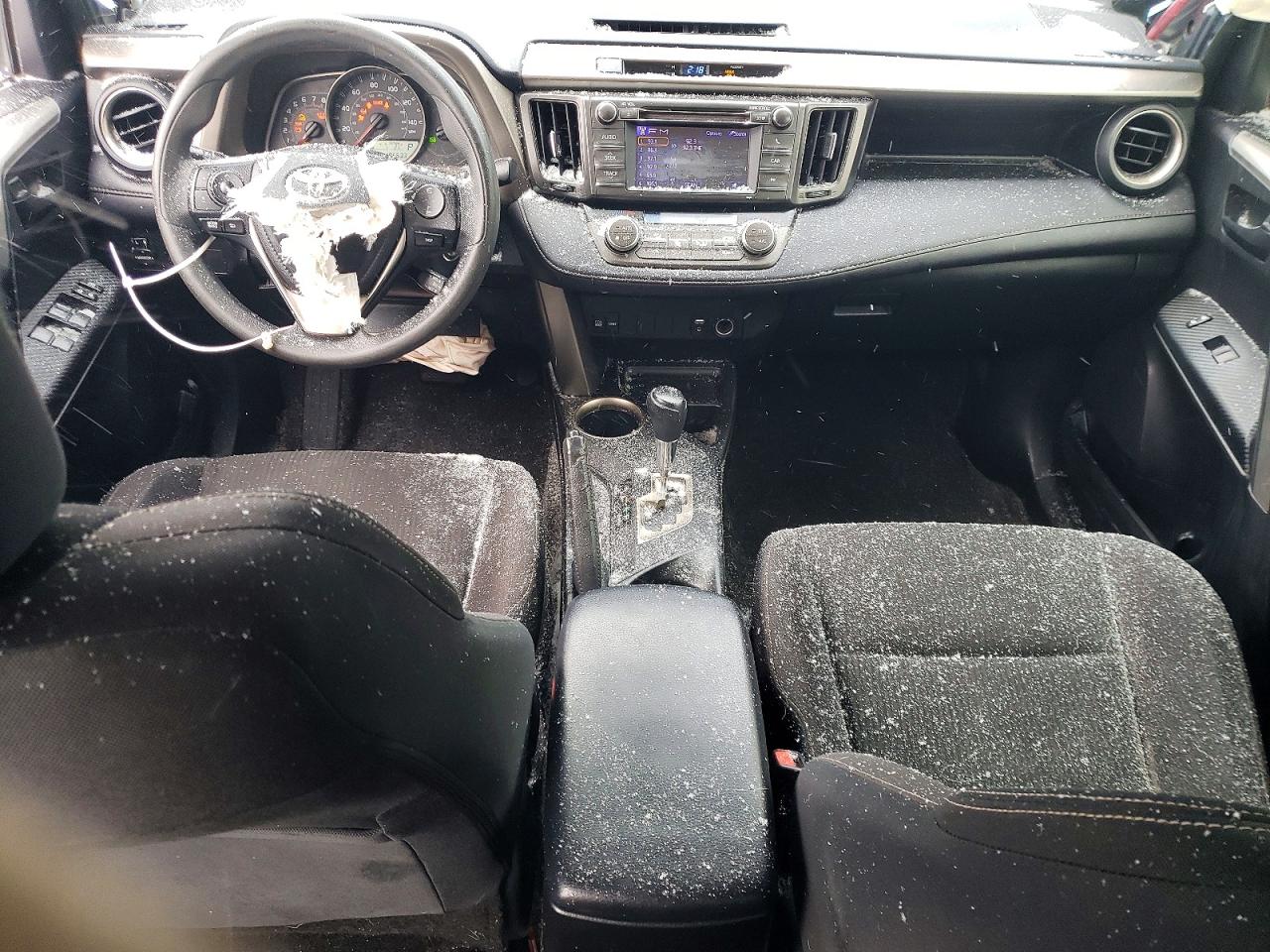2013 TOYOTA RAV4 XLE photo 8