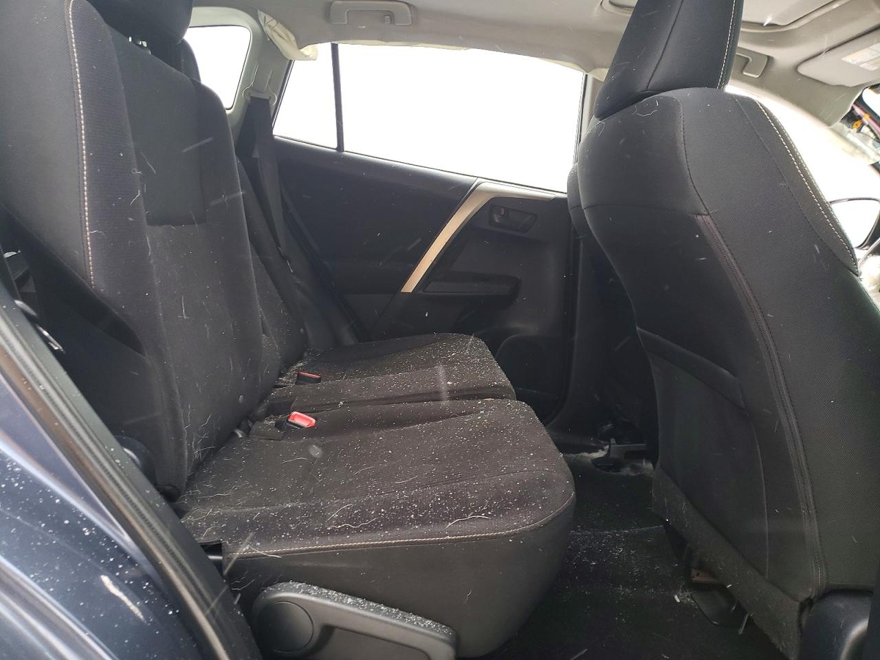 2013 TOYOTA RAV4 XLE photo 11