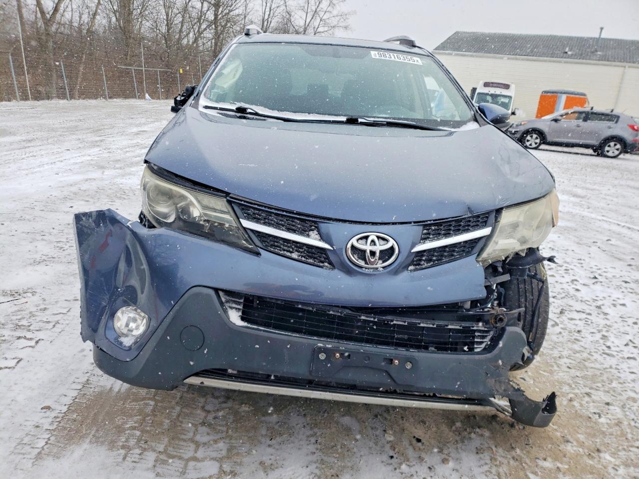 2013 TOYOTA RAV4 XLE photo 5