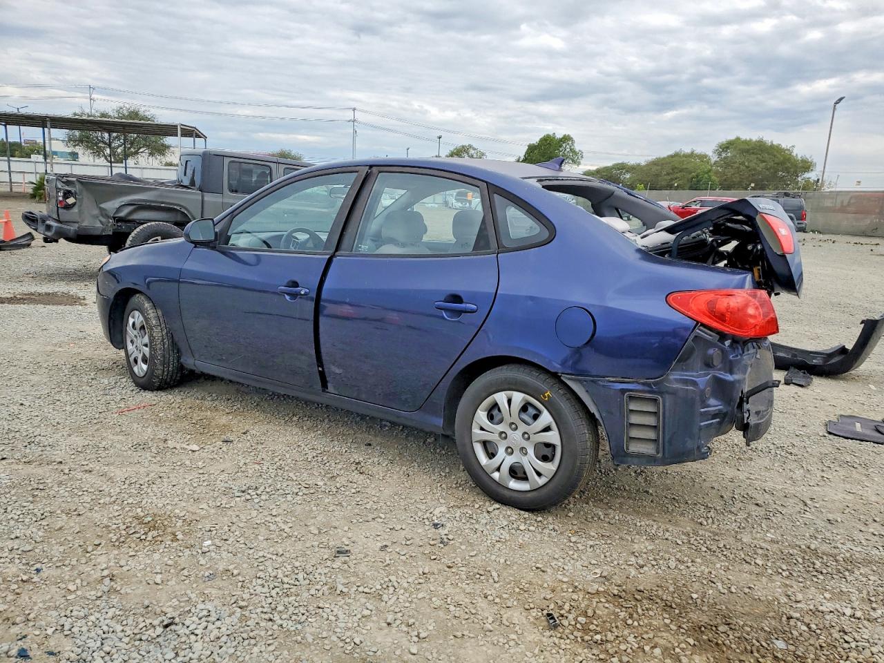 2009 HYUNDAI ELANTRA GLS photo 2