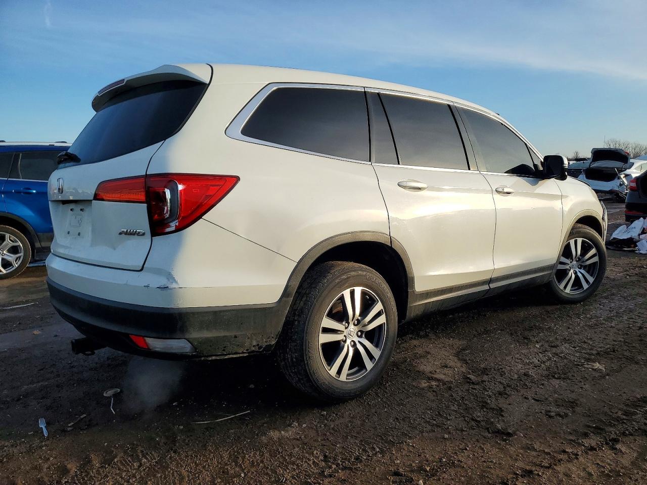 2016 HONDA PILOT EXL photo 3