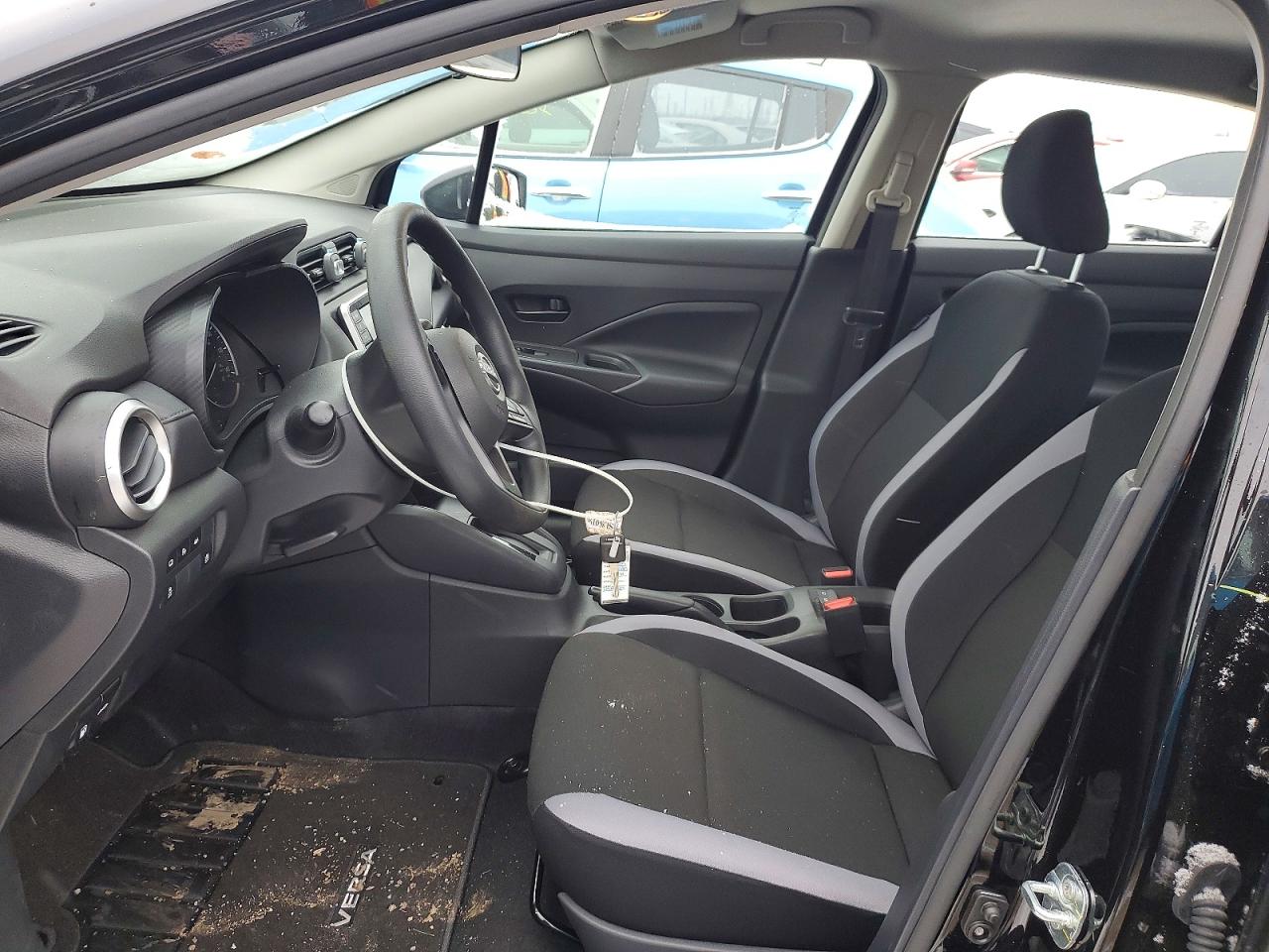 2025 NISSAN VERSA S photo 13