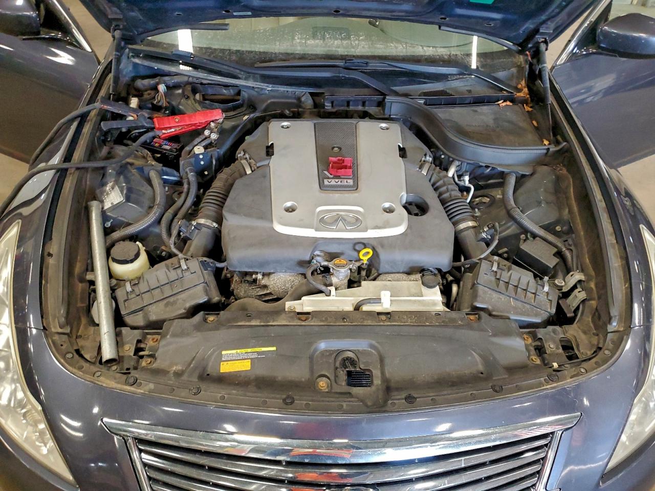 2010 INFINITI G37 photo 21