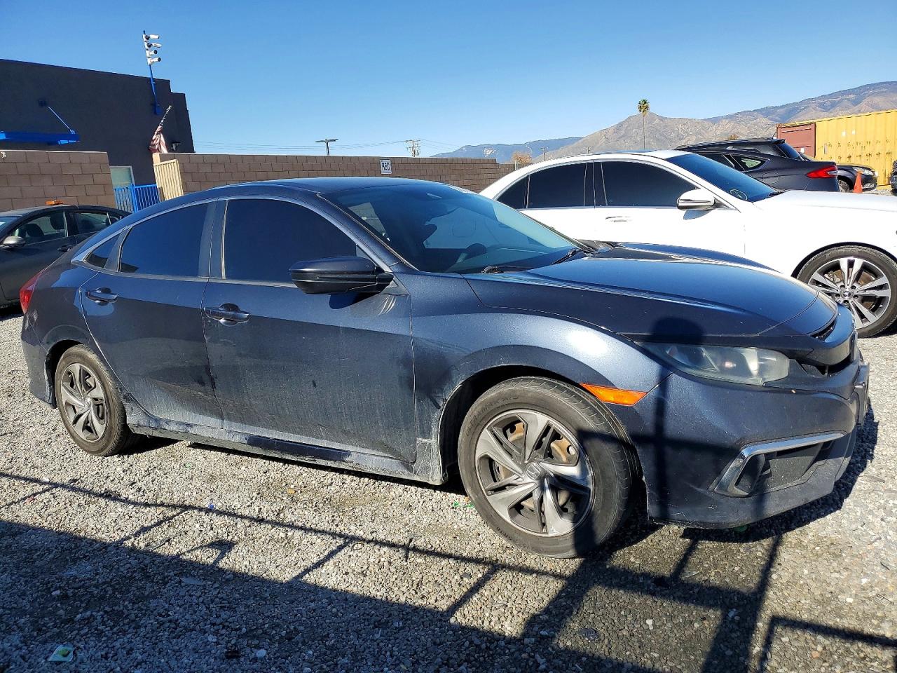 2020 HONDA CIVIC LX photo 4