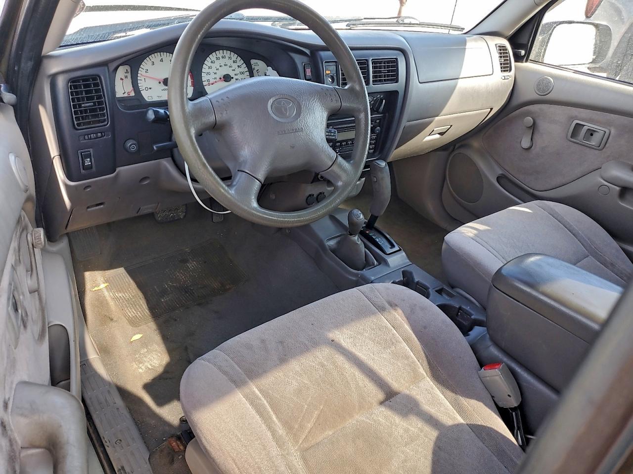 2003 TOYOTA TACOMA XTRACAB photo 8