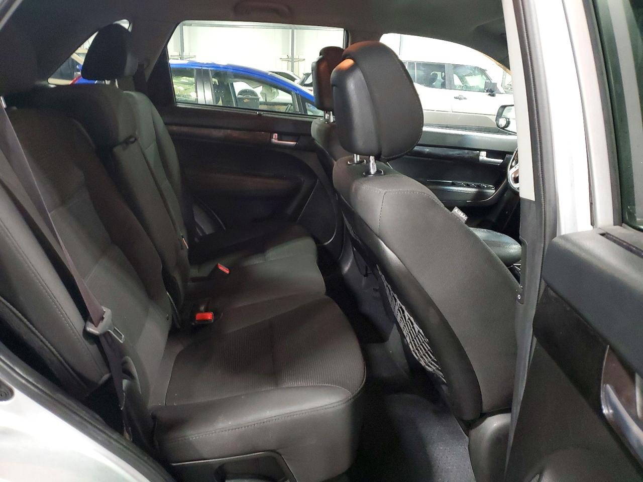 2014 KIA SORENTO LX photo 11