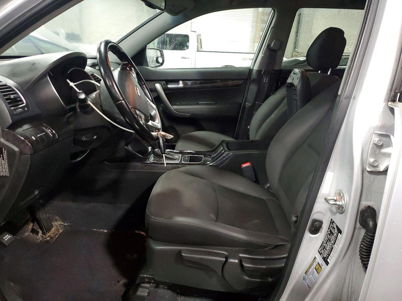 2014 KIA SORENTO LX photo 7