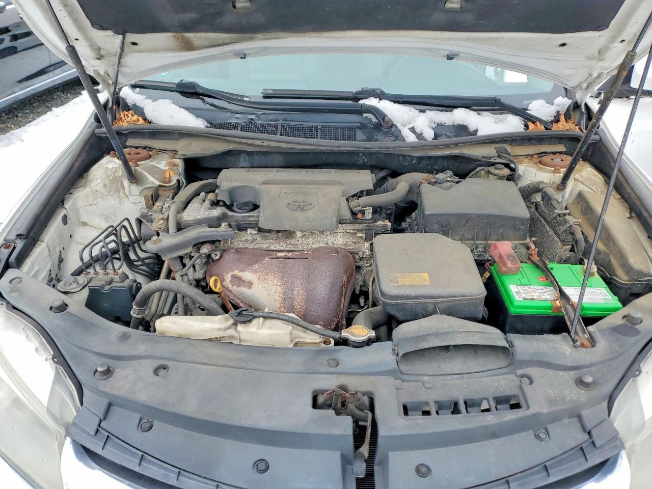 2015 TOYOTA CAMRY LE photo 11