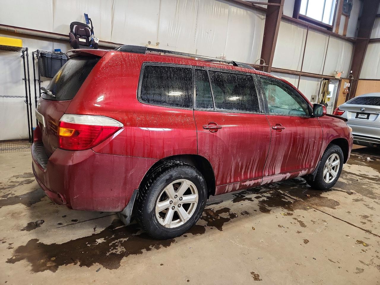 2010 TOYOTA HIGHLANDER SE photo 3