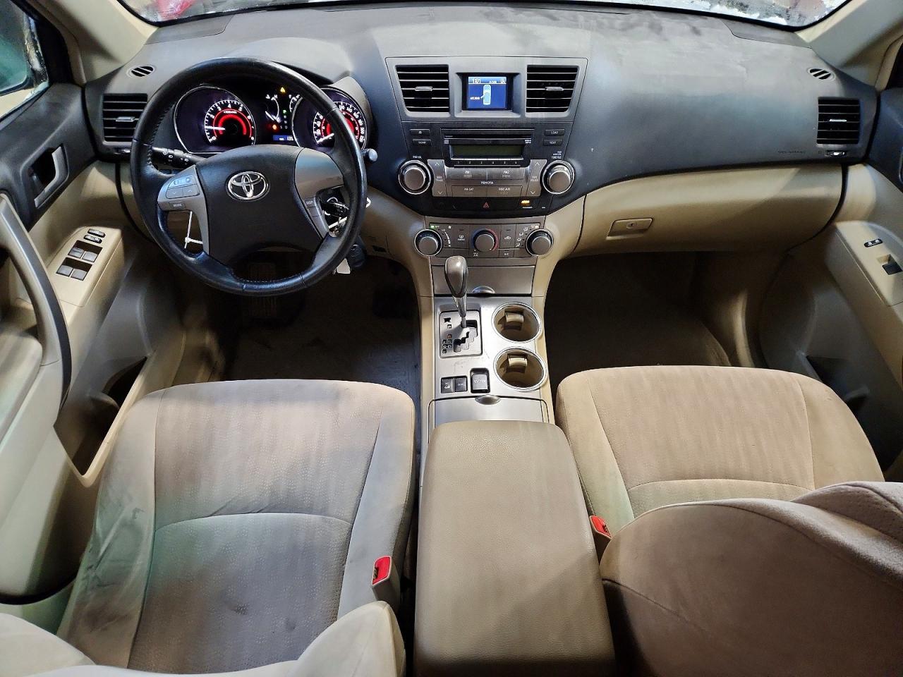 2010 TOYOTA HIGHLANDER SE photo 8