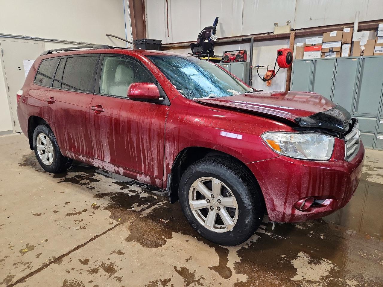 2010 TOYOTA HIGHLANDER SE photo 4