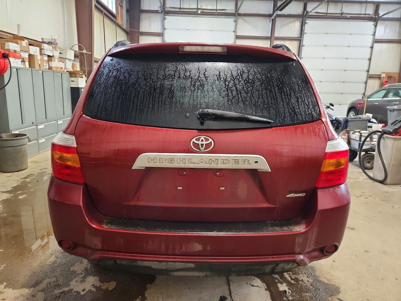 2010 TOYOTA HIGHLANDER SE photo 6