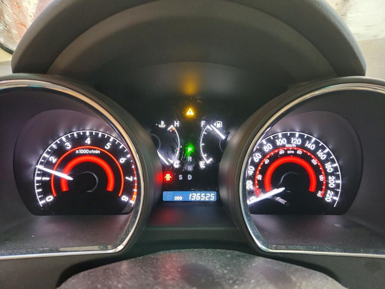 2010 TOYOTA HIGHLANDER SE photo 9