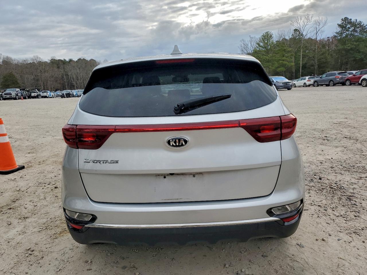 2020 KIA SPORTAGE LX photo 6