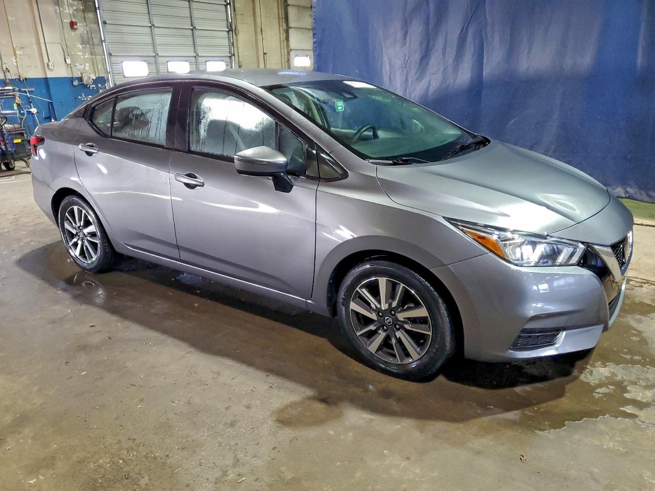 2021 NISSAN VERSA SV photo 4