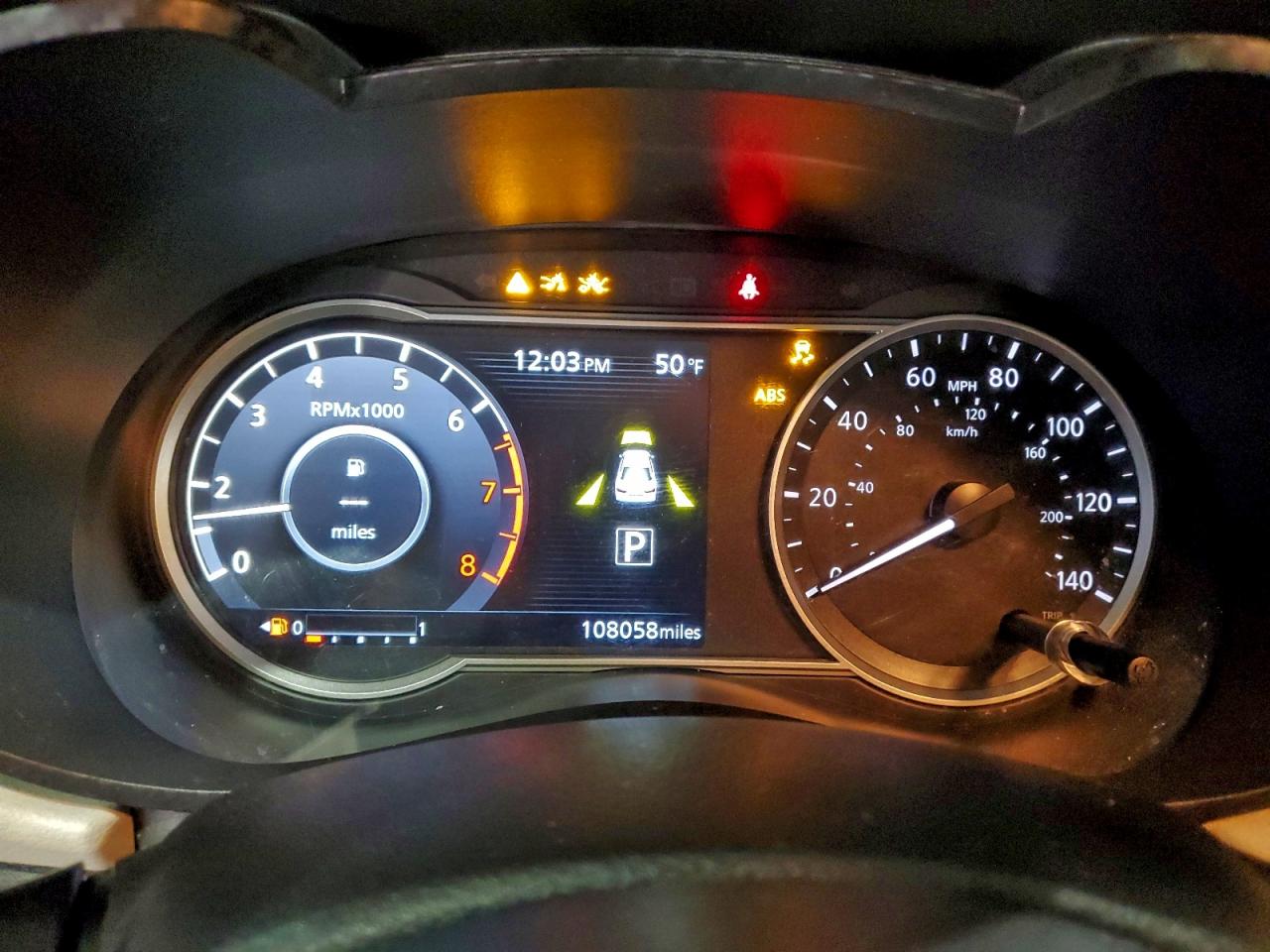 2021 NISSAN VERSA SV photo 9