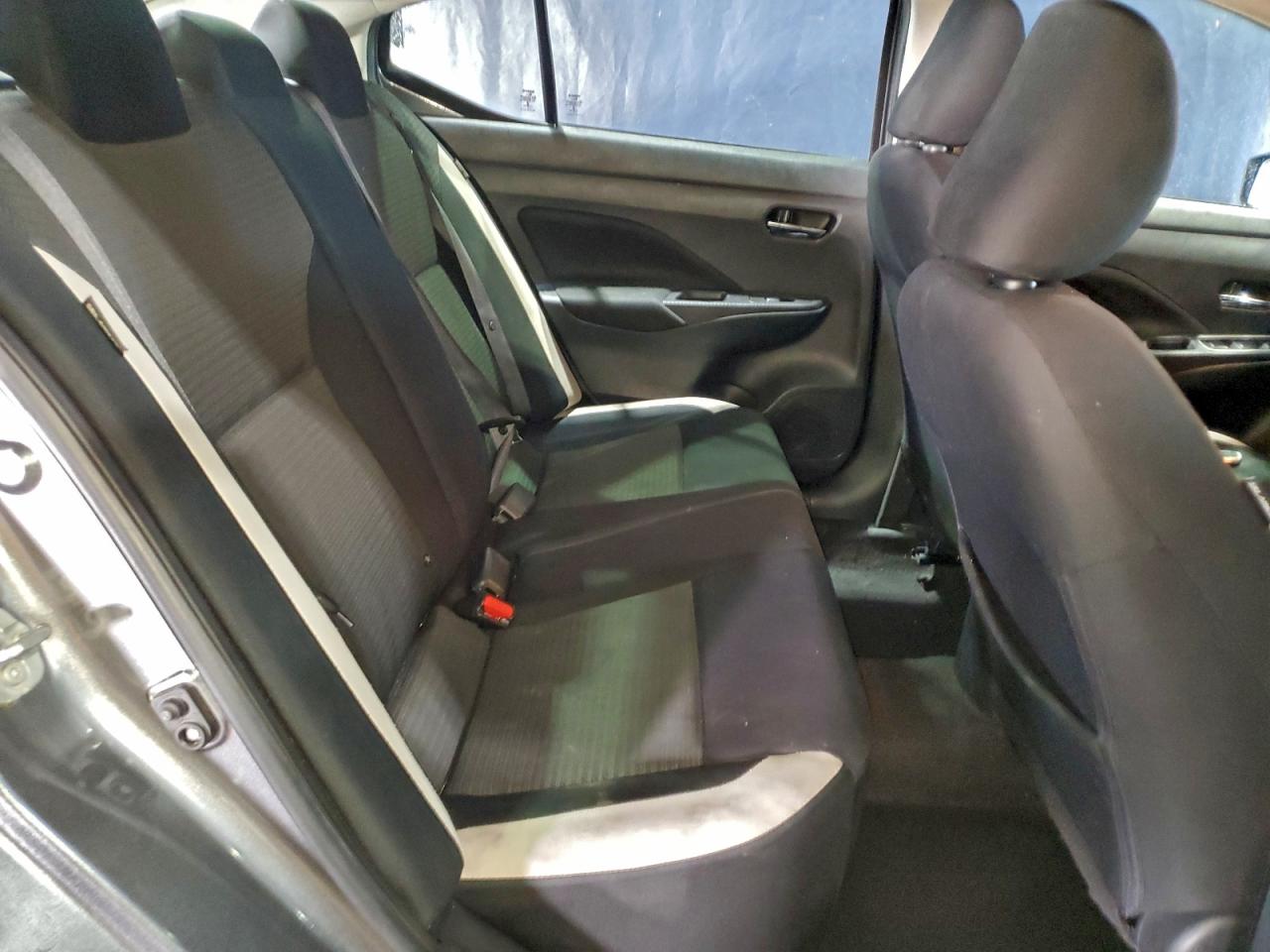 2021 NISSAN VERSA SV photo 10