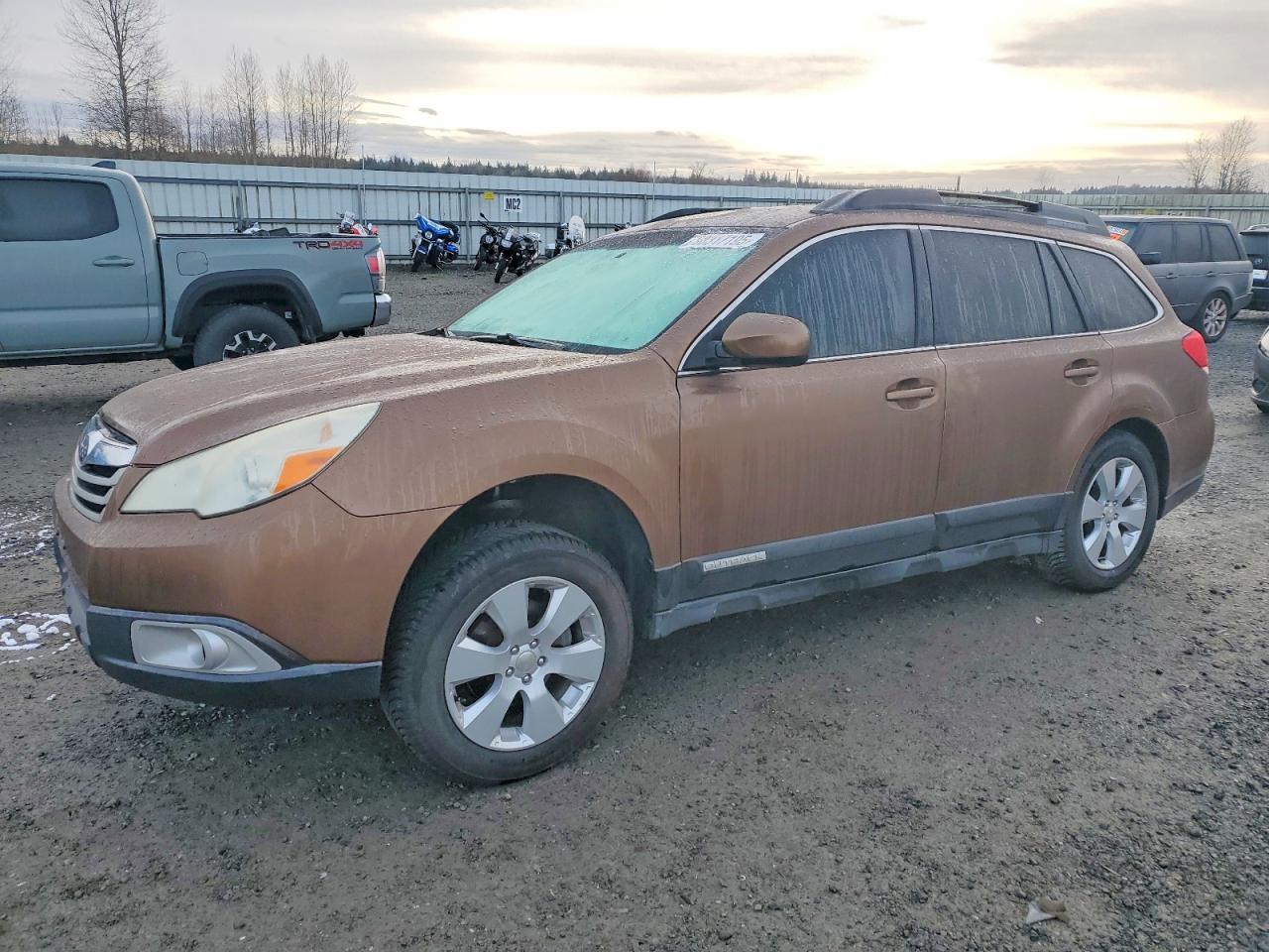 2011 SUBARU OUTBACK