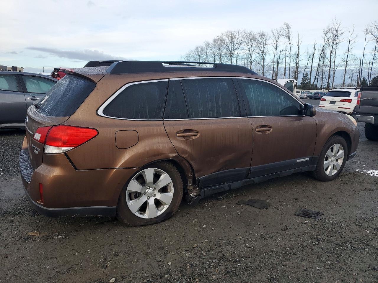 2011 SUBARU OUTBACK 2.5I PREMIUM photo 3