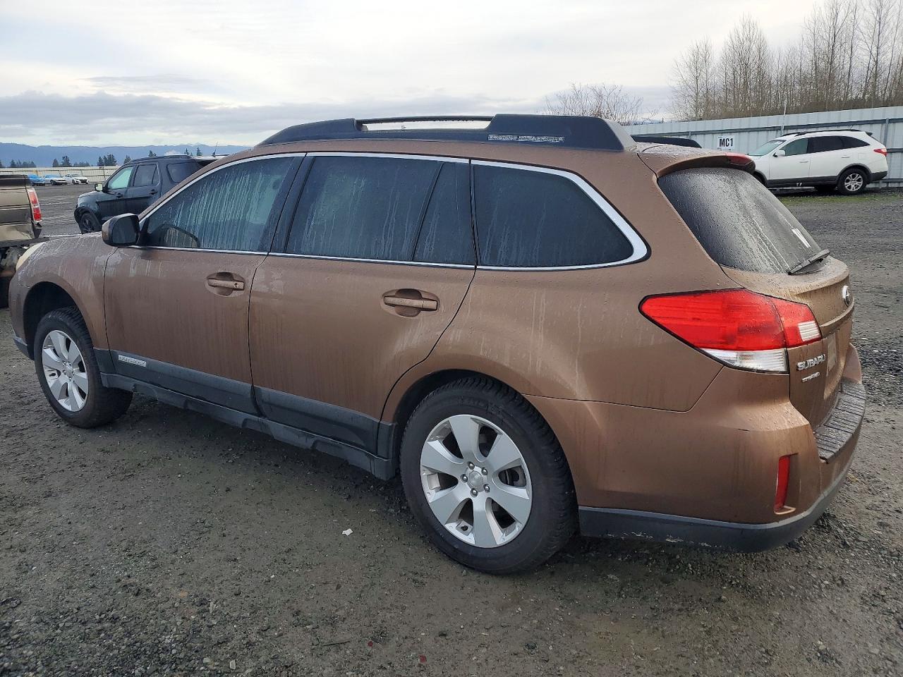 2011 SUBARU OUTBACK 2.5I PREMIUM photo 2