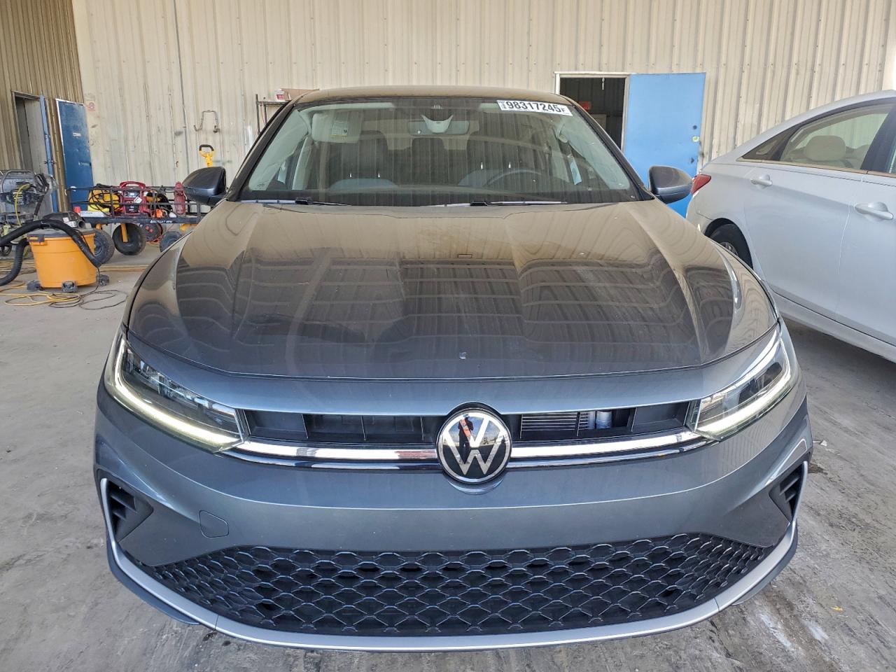 2025 VOLKSWAGEN JETTA SE photo 5