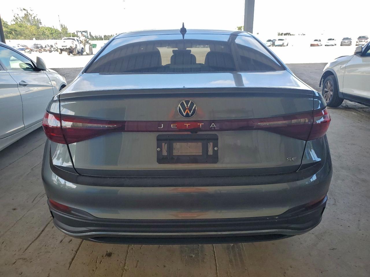 2025 VOLKSWAGEN JETTA SE photo 6