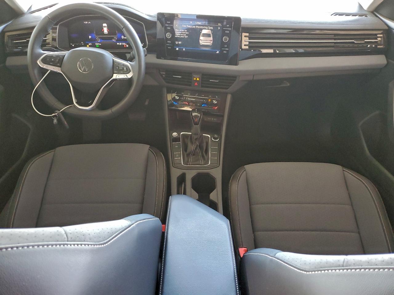 2025 VOLKSWAGEN JETTA SE photo 8