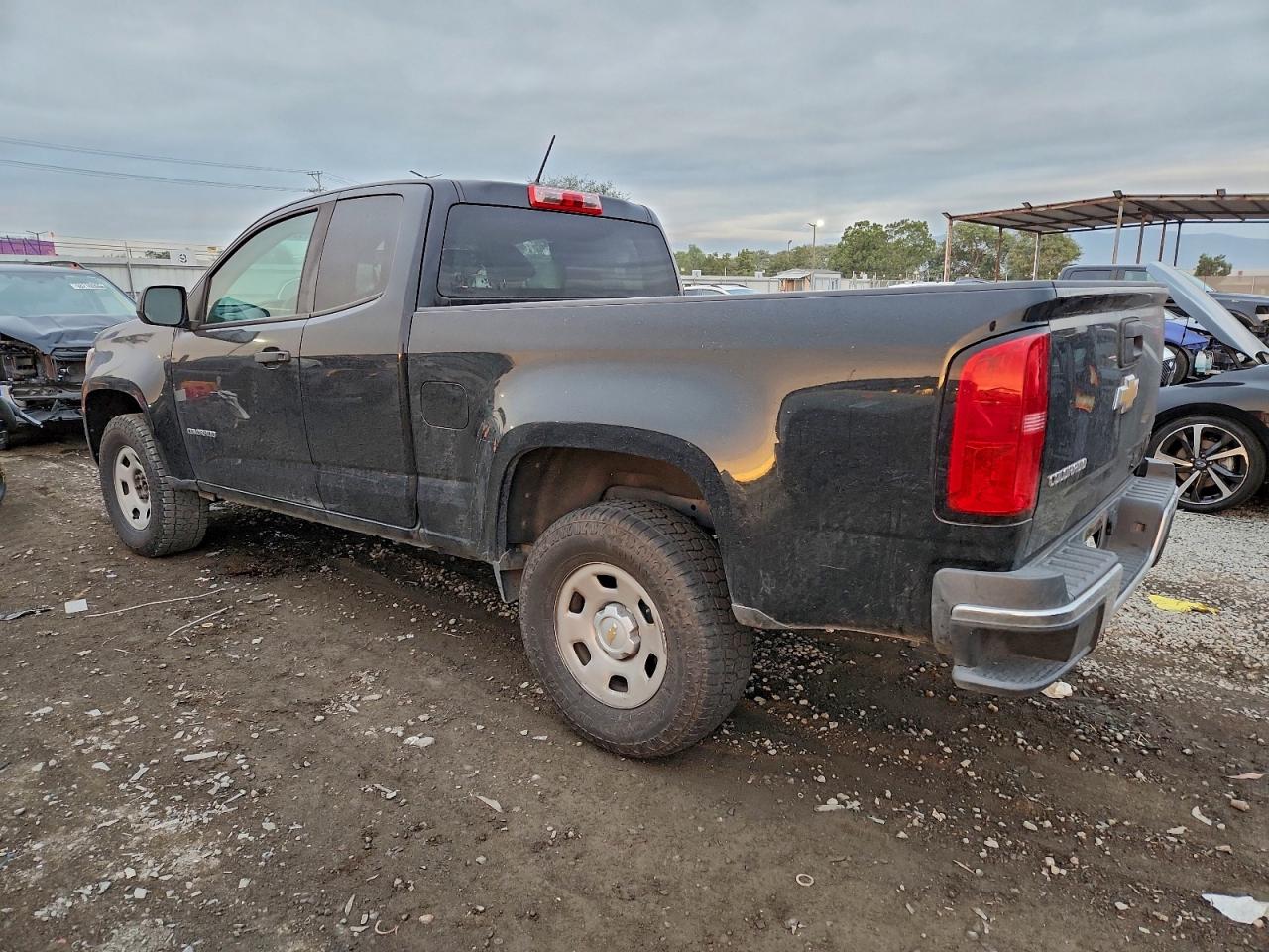 2020 CHEVROLET COLORADO photo 2