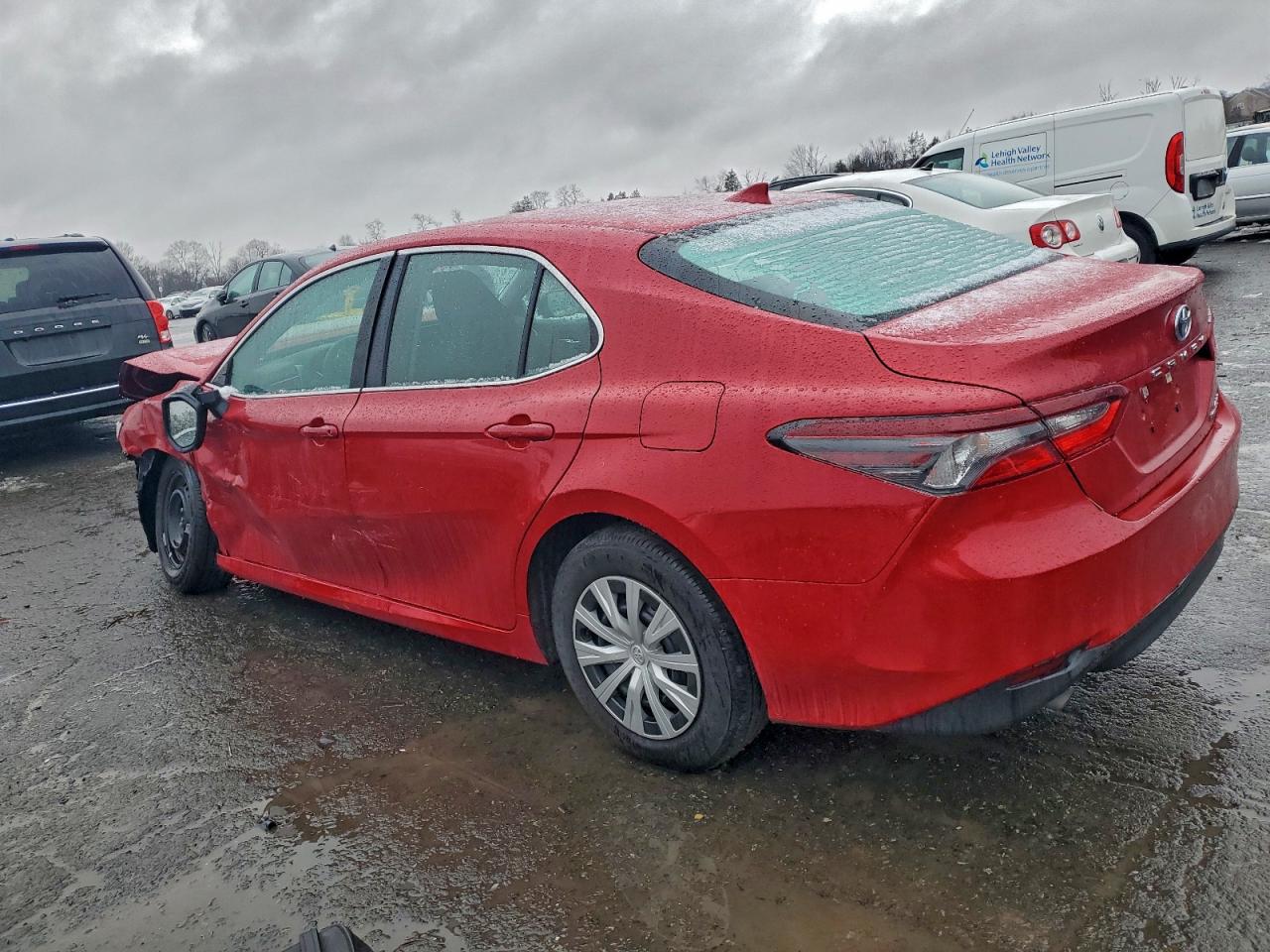 2024 TOYOTA CAMRY LE photo 2