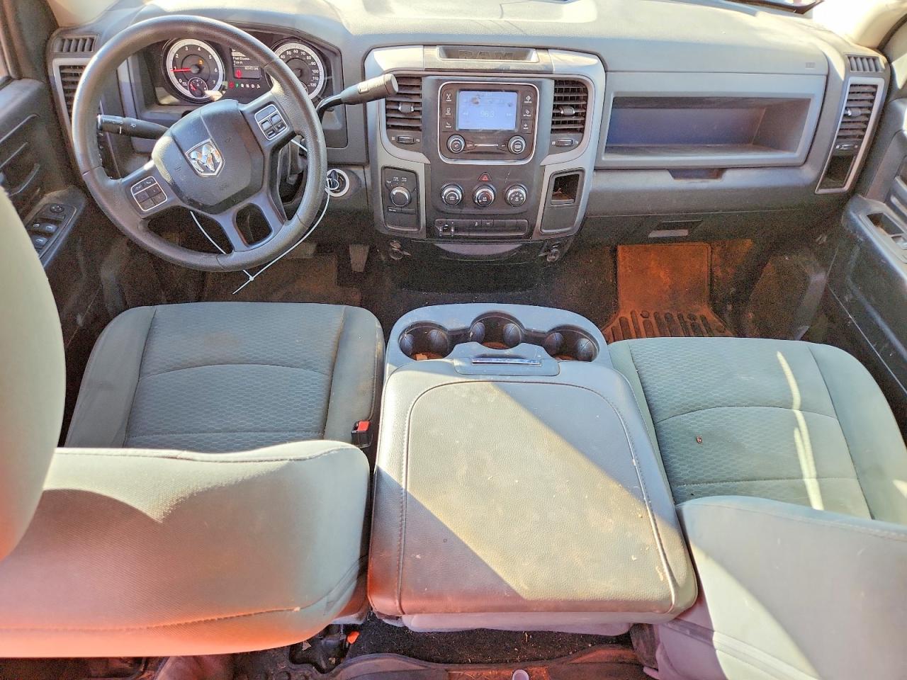 2014 RAM 1500 ST photo 8
