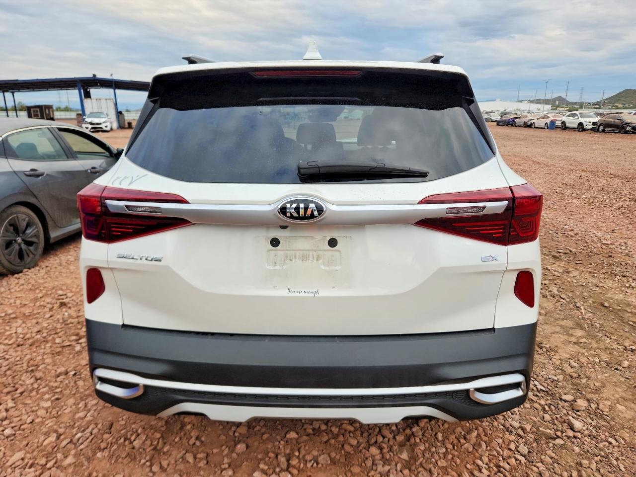 2021 KIA SELTOS EX photo 6