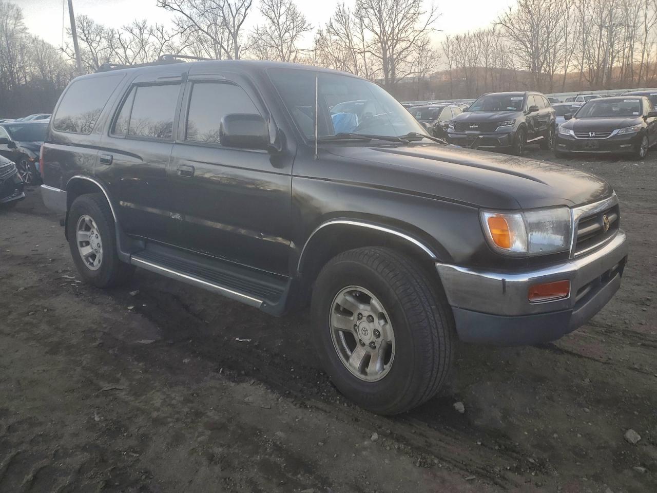 1997 TOYOTA 4RUNNER SR5 photo 4