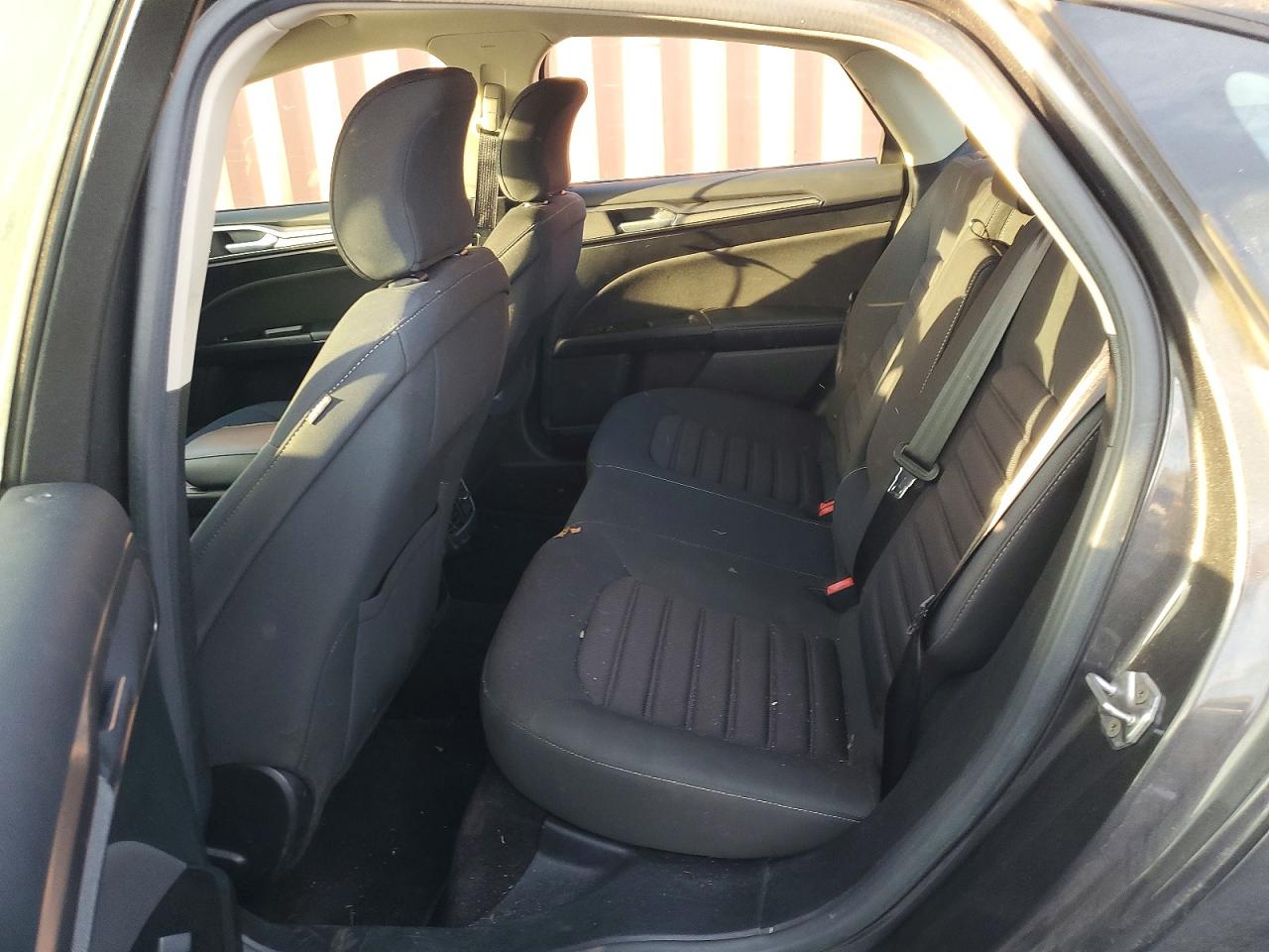 2017 FORD FUSION SE photo 10