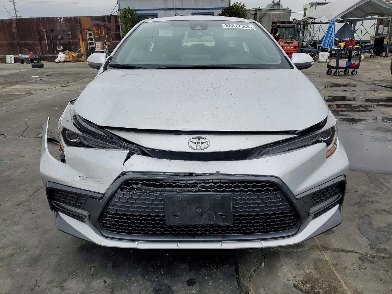2020 TOYOTA COROLLA SE photo 5