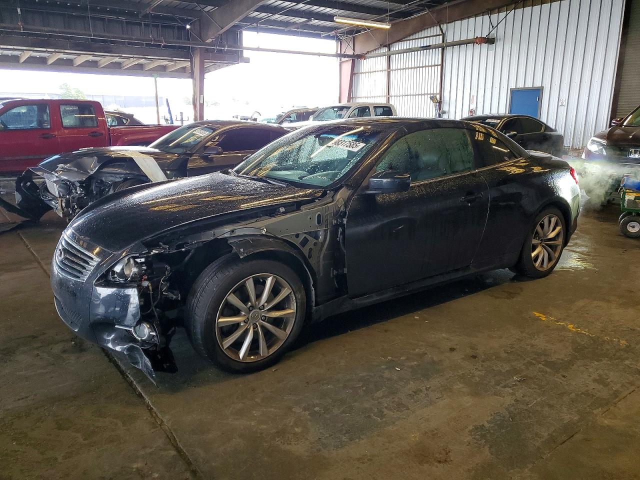 2013 INFINITI G37