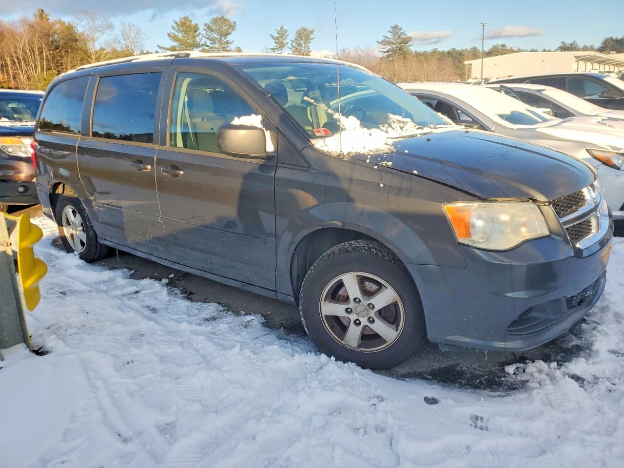 2012 DODGE GRAND CARAVAN SXT photo 4