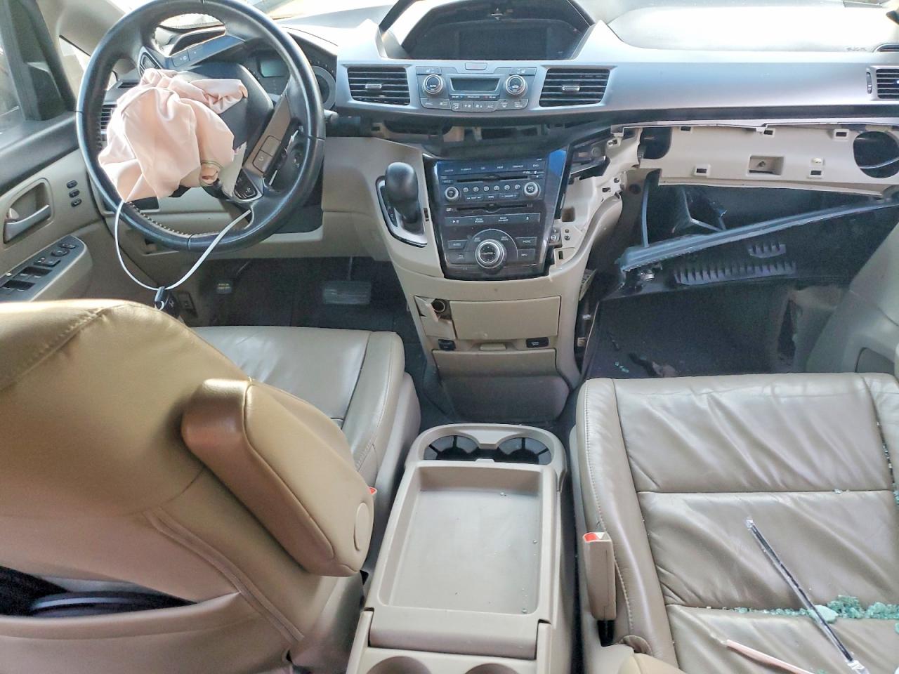 2012 HONDA ODYSSEY TOURING photo 8