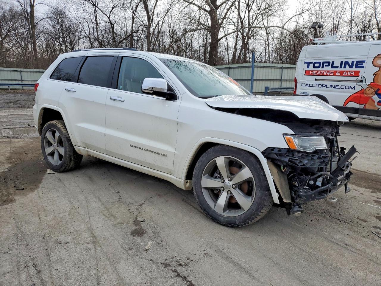 2016 JEEP GRAND CHEROKEE OVERLAND photo 4