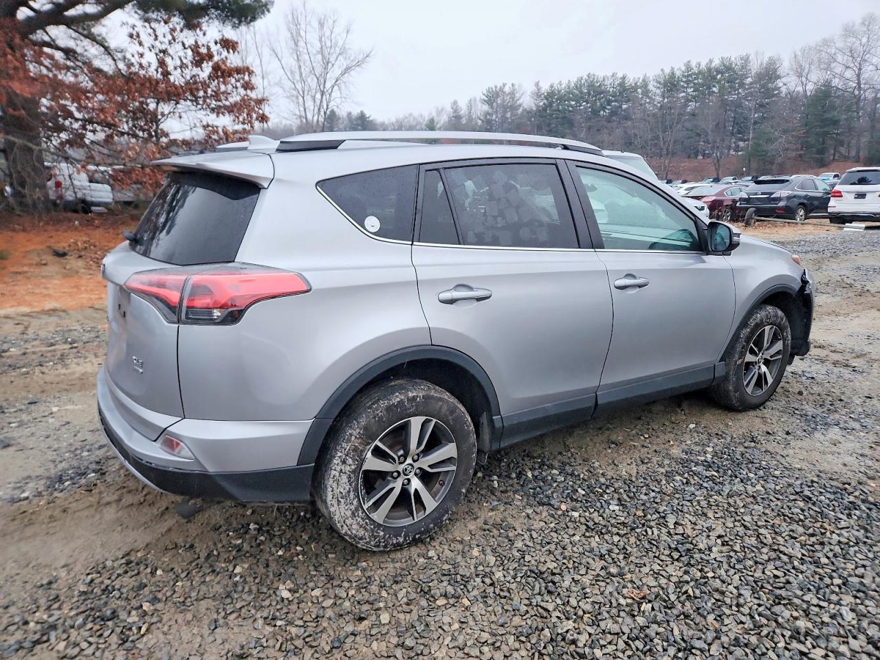 2018 TOYOTA RAV4 ADVENTURE photo 3