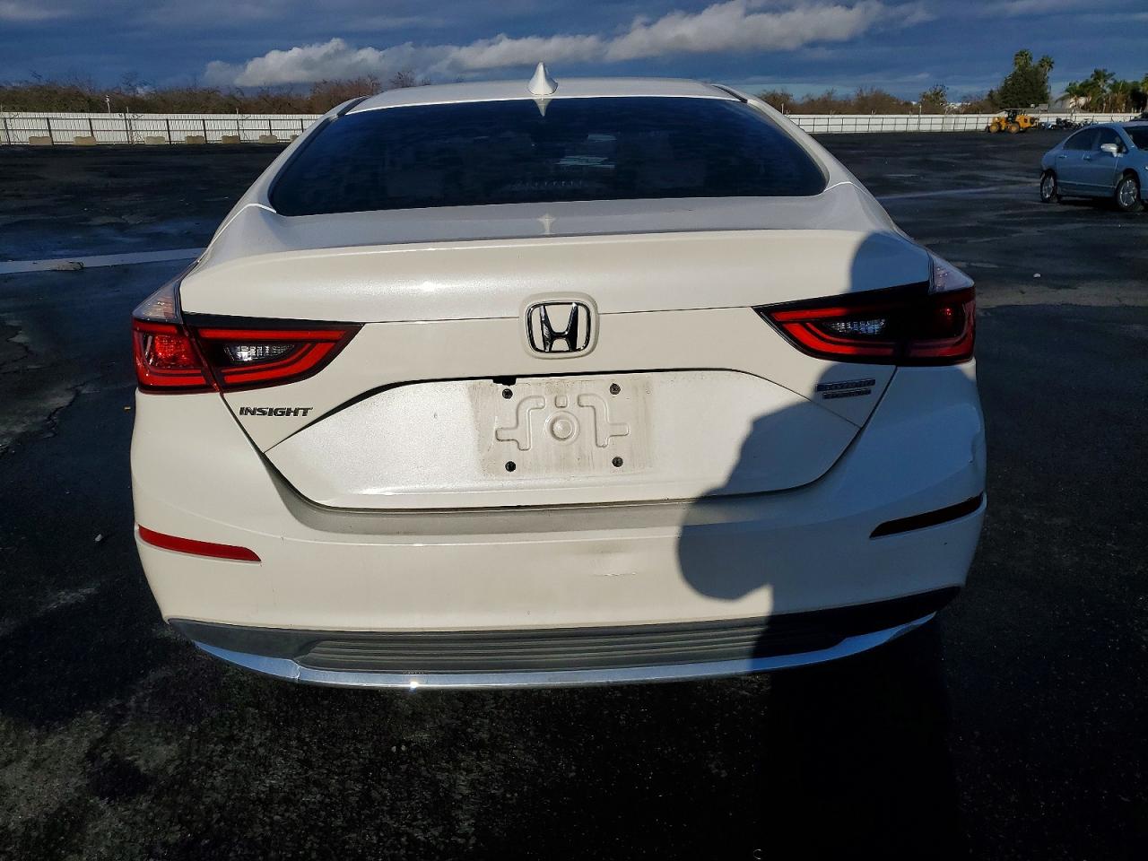 2019 HONDA INSIGHT TOURING photo 6