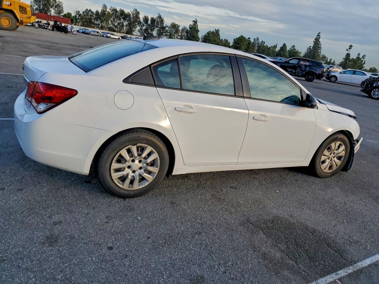 2016 CHEVROLET CRUZE LIMITED LS photo 3